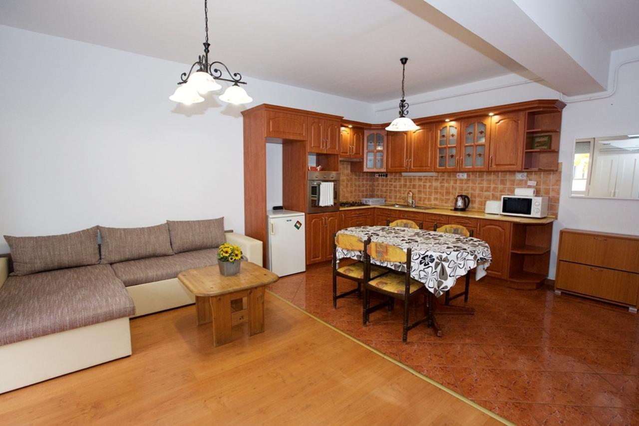 Zoli Apartmanok-Anita Koelcsey 34-36 Hajdúszoboszló 外观 照片